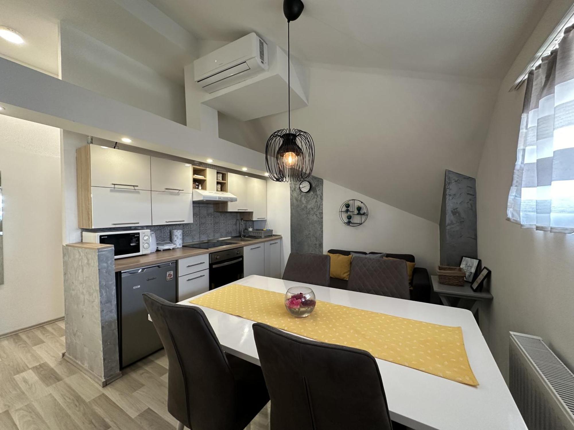 Albert Apartments Zagreb Airport Velika Gorica Exteriör bild