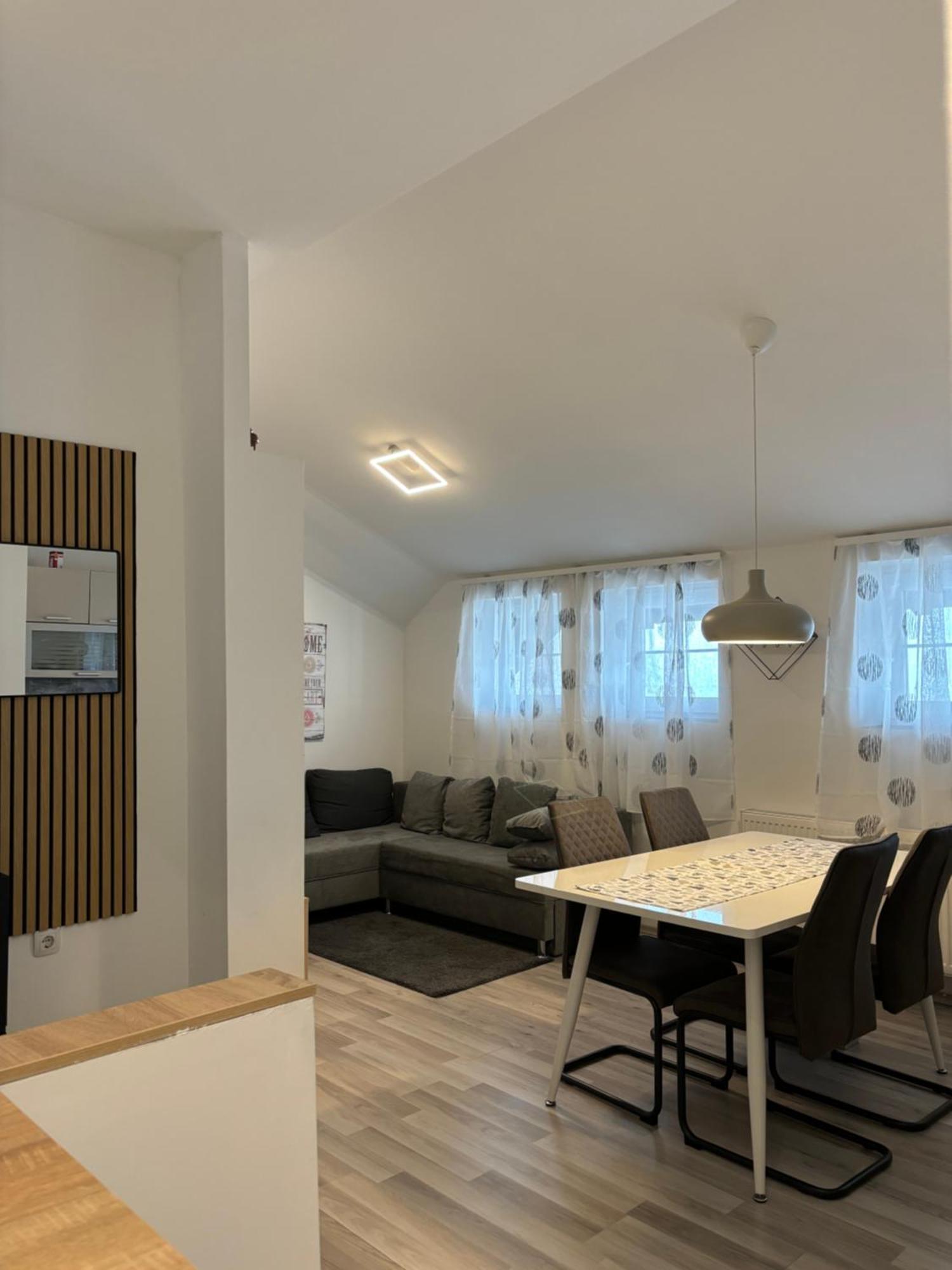 Albert Apartments Zagreb Airport Velika Gorica Exteriör bild